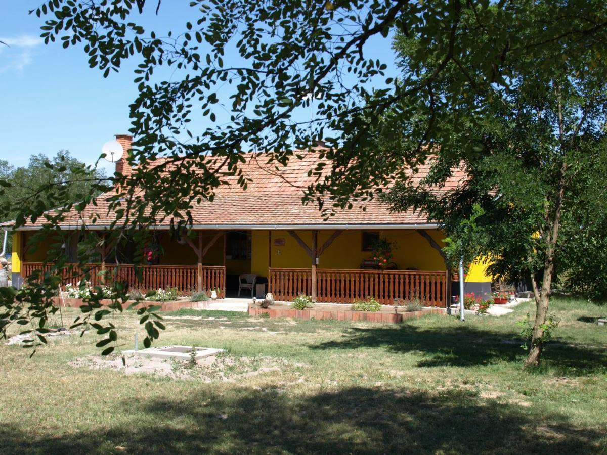 Camping Fantazia Tanya Szentkirály Buitenkant foto